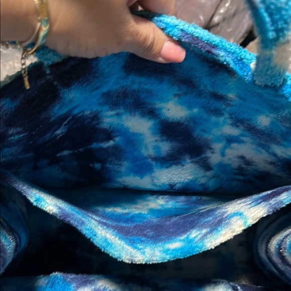 Blue and White Artistic Tote Bag - Picture 6 of 9